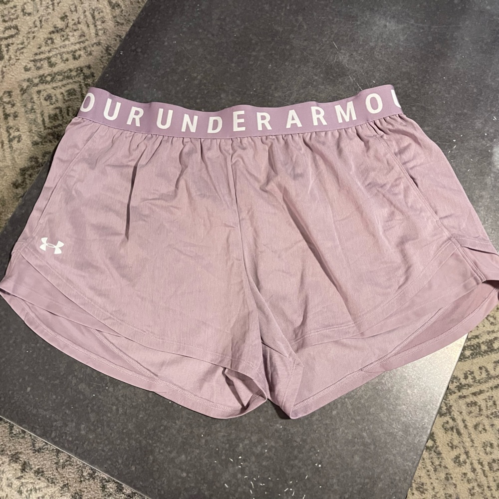 Women’s under Armour athletic shorts size 2X